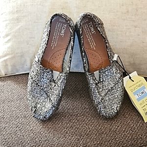 TOMS black & silver metallic flats